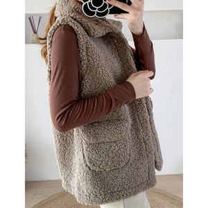 Nuevo Producto Exclusivo: Chaleco de Lana de Cordero, Versión Coreana, Corte Holgado, con Chaqueta de Lana de Cordero en el Exterior - Product Image 4