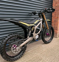 Großhandel 2026 Surron Ultra Bee 24,5KW Spitzenleistung Elektro-Dirtbike 74V 60Ah Hochgeschwindigkeits-Offroad-Elektromotorrad für Erwachsene