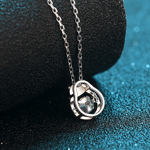 Joli <span class=keywords><strong>chat</strong></span> chanceux S925 <span class=keywords><strong>argent</strong></span> Sterling plaqué or blanc pendentif flottant Moissanite collier bijoux fins collier femmes cadeau - Product Image 3
