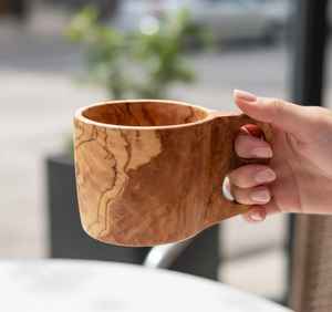 Taza de Té de Madera Hecha a Mano Sostenible, Creada con Madera Natural que Proporciona un Agarre Suave y Cómodo - Product Image 3