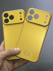 Étui de téléphone magnétique en verre au design doré de luxe pour <span class=keywords><strong>iPhone</strong></span> 17 16 15 14 13 12 Pro/Pro Max – Vente en gros d'étuis de téléphone portable en usine - Product Image 6