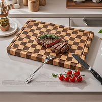Produit Tendance 2026 : Planche à découper rectangulaire en bois d'acacia à motif damier, grande, avec rainures et poignées