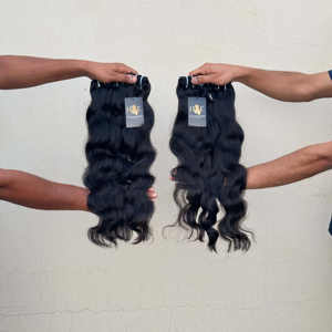 Paquet naturel brut de cheveux humains de temple indien, paquets de tissage de cheveux non transformés alignés par cuticules bouclées Deepwave - Product Image 1