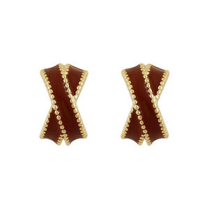 Pendientes geométricos dorados para mujer, joyería de aleación a la moda, pendientes chapados en oro con diseño de incrustaciones rojas - Product Image 1