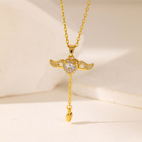 Collier pendentif élégant en acier inoxydable avec zircon, ailes d'ange, ailes volantes, cœur d'amour, pompon, vente en gros