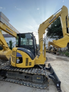 Excavadora KOMATSU PC55 de 5.5 Toneladas, 95% Nueva, Original, con EPA y CE, Usada en Agricultura, Excavadora Pequeña de 5.5 Toneladas - Product Image 4