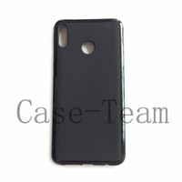 Fabricant de gros étuis en TPU mat doux givré couverture arrière étui de téléphone portable en silicone pour Huawei Honor 8X Max noir