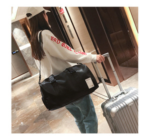 Nouveau sac de voyage rond en cuir PU imperméable, grande capacité, sacs de sport et de gym pour usage professionnel et décontracté - Product Image 2