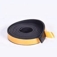 Bande de joint en mousse de caoutchouc de silicone auto-adhésive en forme de P de 9x6mm avec isolation thermique pour porte et fenêtre