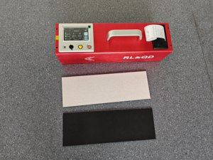 เครื่องวัดการสะท้อนแสงแบบพกพา รุ่นสั้น รองรับการวัดโหมด RL และ QD สำหรับการวัดความสะท้อนแสงของเครื่องหมายจราจร - Product Image 3