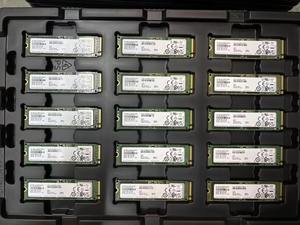 Horng Shing โซลิดสเตทไดรฟ์ใช้ MZVLB1T0HBLR-00000 PM981A M.2 1T SATA 6Gbps SSD - Product Image 3