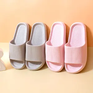 Wholesale Indoor Bathroom Anti-slip Shoes bath anti-odor thick soled quiet slippers outdoor slippers summer beach walk slippers