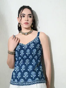 เสื้อเปปลัมผ้าทอสั้นสำหรับฤดูร้อน Kaashi Neel คุณภาพพรีเมียม สไตล์ชาติพันธุ์ คอวี พิมพ์ลายด้วยมือ ผ้าฝ้ายซับใน แห้งเร็ว ติดกระดุม - Product Image 5