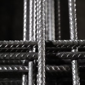 Soudure bon marché 200*200mm <span class=keywords><strong>pour</strong></span> béton, découpe personnalisable de <span class=keywords><strong>treillis</strong></span> métallique en acier et panneaux de <span class=keywords><strong>treillis</strong></span> en acier - Product Image 3