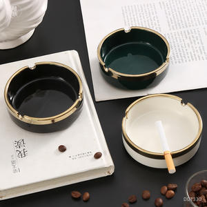 Cenicero de Cerámica DD1330, Redondo de 9.2cm, Borde Dorado Blanco, para Uso en Casa u Hotel, Regalo - Product Image 2