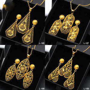 <span class=keywords><strong>Set</strong></span> di gioielli in oro giallo nigeriano africano <span class=keywords><strong>set</strong></span> di orecchini con collana in oro da 24 carati gioielli dorati arabi - Product Image 5