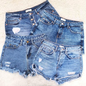 Abbigliamento Estivo Usato per Signore, Shorts in Denim di Seconda Mano, Moda Jeans Usati per Donne - Product Image 1