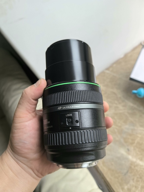 Good Price Telephoto Zoom Lens Cannon EF 70-300mm f/4.5-5.6 DO IS USM Ultra Compact Telephoto Design Lens