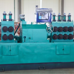 Machine à peler les barres rondes prête à l'exportation pour l'élimination des couches d'oxyde, idéale pour les marchés maritimes - Product Image 4