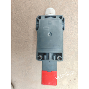 1 interrupteur de sécurité Pizzato FS 3098D024-F1, flambant neuf, expédition rapide par FedEx ou DHL - Product Image 3
