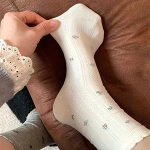 Calcetines hasta media pantorrilla para mujer, con estampado floral blanco, transpirables, que absorben el sudor, para primavera y verano - Product Image 2