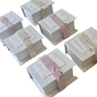 Boîte à bijoux personnalisée de haute qualité de style livre pour mariage Saint-Valentin-Emballage en ruban de qualité pour gaufrage étanche