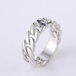 Anello a Catena Bicolore per Uomo, Stile Punk, Gioiello da Dito Trendy e Vistoso - Product Image 5