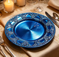 Assiettes de Présentation en Plastique de 13 Pouces, Nouveauté, Design Couronne Dorée de Luxe en PP pour Mariages, Banquets, Dîners et Décoration de Table
