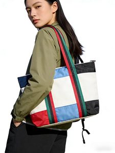 <span class=keywords><strong>Borsa</strong></span> Tote in Nylon a Blocchi di Colore di Grande Capacità per Campeggio, Pendolarismo Quotidiano, Sport e Uso Casual Femminile - Product Image 2