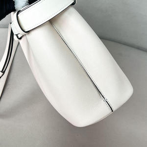 wholesale ladies' wallets and bags in guangzhou 2026 new model white cowhide genuine leather <b>handbag</b> fashion luxury bag - Product Image 2
