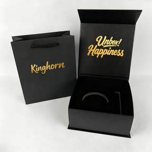 Cajas de Regalo Negras de Lujo Recicladas Personalizadas al por Mayor con Cierre Magnético, Cajas Plegables para Regalo para Hombre con Bolsa - Product Image 2