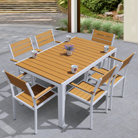 Ensemble de mobilier d'extérieur moderne en plastique et bois 6 places pour hôtels, écoles, parcs et jardins - Tables et chaises
