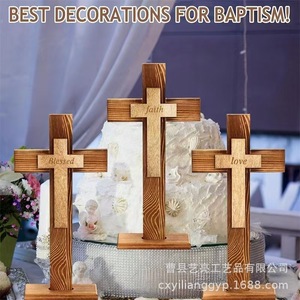 Croix en bois 3D, décoration de table, ornement de bénédiction, design traditionnel pour baptême et usage religieux - Product Image 3
