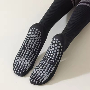 Custom Non Slip Yoga <b>Socks</b> Women Grip Pilates <b>Socks</b> Crew <b>Socks</b> with Custom Logo High Quality Custom <b>Socks</b> Sports <b>Socks</b> Unisex - Product Image 3