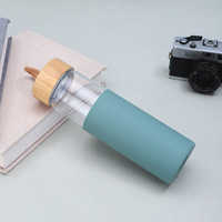 BORGE Bouteille d'eau en verre borosilicate réutilisable de 550ml sans BPA personnalisée avec couvercle en bambou et manchon en silicone