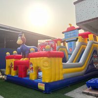 Château gonflable commercial à thème Patte d'ours avec toboggan et jeux gonflables