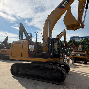 Excavadora de cadenas usada 320E de 20 toneladas, modelo 2023, con pocas horas de trabajo, motor, caja de cambios y bomba, lista para trabajar, en venta. - Product Image 3