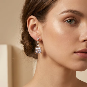 Juego de Aretes de Perlas de Acero Inoxidable Chapado en Oro PVD de 18K JUSNOVA, Aretes de Botón con Forma de Corazón y Flor Vintage, Resistentes al Agua, Joyería que No se Deslustra - Product Image 3