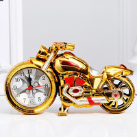 Vente en gros de chiffres arabes alarme en forme de voiture horloge en forme de moto exquise décoration de la maison