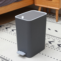 Poubelle à pédale avec couvercle poubelles minces pour cuisine salle de bain grande capacité boîtes de rangement des ordures bacs fournisseur