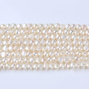 ไข่มุกน้ำจืดธรรมชาติจูจี้ ขนาด 5-6 มม. สีขาว รูปทรงบาร็อค รูปไข่ สองด้าน แสงสว่าง ร้อยเป็นสายสำหรับทำเครื่องประดับ DIY - Product Image 1