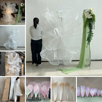 Centre de table géant fait main en organza et soie, fleurs géantes pour accessoires de mariage
