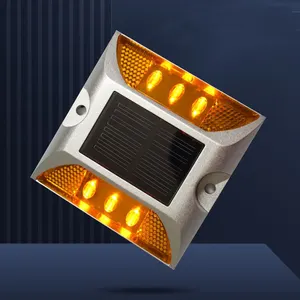 Solar-Basselicht in quadratischer Form mit hoher Helligkeit Verkehrsmarker-Licht Aluminium-Led Solar-Straßenstange