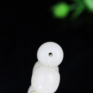White Bodhi Seed <b>Bracelet</b> 10x11mm <b>Ball</b> Shape Buddhism Women's Religious Ceremony Jewelry Collectible Gift - Product Image 1