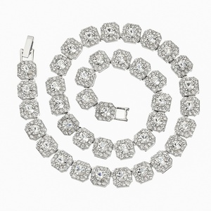 Collar de cadena cubana de doble capa de aleación con diamantes, estilo lujo ligero, personalizado, para clavícula, sexy, para fiesta, accesorios de joyería. - Product Image 5