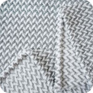 Couverture en flanelle soyeuse de qualité supérieure Couvertures super douces et chaudes pour canapé, couverture de lit floue et légère confortable Utilisation toutes saisons - Product Image 5