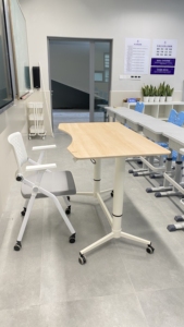 Mesa de estudio de Elevación neumática para niños, soporte para sentarse, altura ajustable, mesa de escritorio, escritorio de madera - Product Image 4