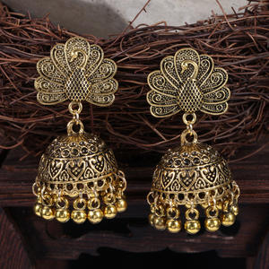 Boucles d'oreilles pendantes paon vintage bohème, plaqué or antique, bijoux de fête pour femme, en alliage, tendance - Product Image 1