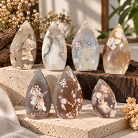 Ornement en pierre polie motif floral en agate Sakura en forme de goutte d'eau pour décoration intérieure, cadeau et collection