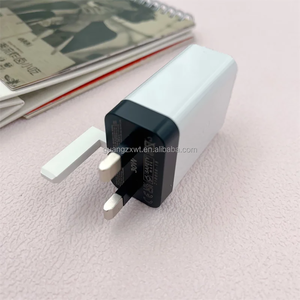 <span class=keywords><strong>Chargeur</strong></span> mural USB-C blanc <span class=keywords><strong>30W</strong></span> à prise UK, charge rapide PD, directement de l'usine, pour Google <span class=keywords><strong>Pixel</strong></span> 7 <span class=keywords><strong>6</strong></span> 5 Pro 6A - Product Image 4
